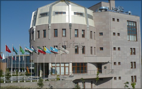 Andezit Taşı ile Tarihi ve Modern Mimaride Estetik Uyumu Yakalayın